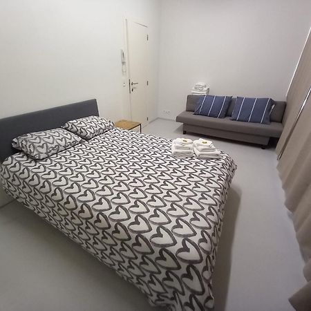 Chez Jean-Claude Bed & Breakfast Wavre Bagian luar foto