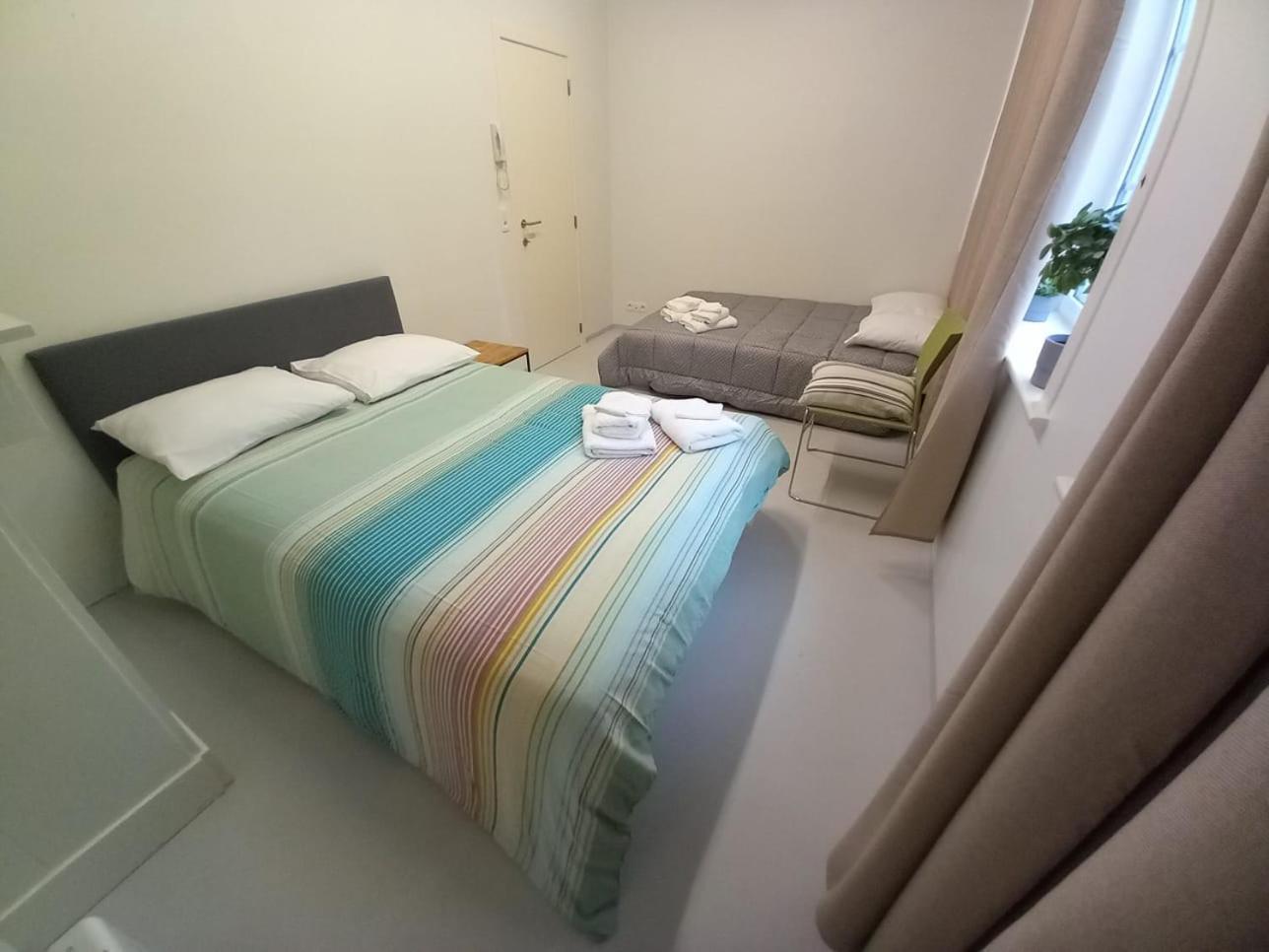 Chez Jean-Claude Bed & Breakfast Wavre Bagian luar foto
